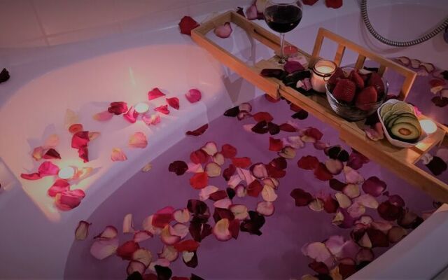 Apartments Rezident on avenue Oktyabrya, bld.71/3