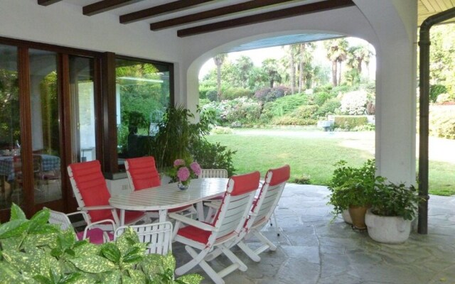 Villa con piscina per soggiorni estivi