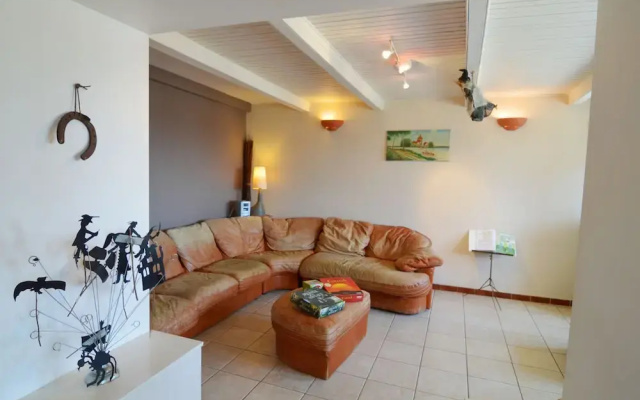 Modern Farmhouse in Chassepierre With Terrace - фото 2
