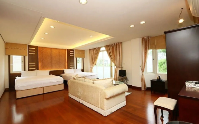 700 Yilan B&B