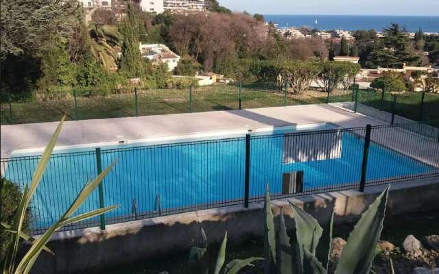 Appartement 2 Pièces Jardinet Piscine Parking Vue Mer