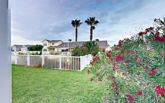 701NS Barefoot Getaway by RedAwning