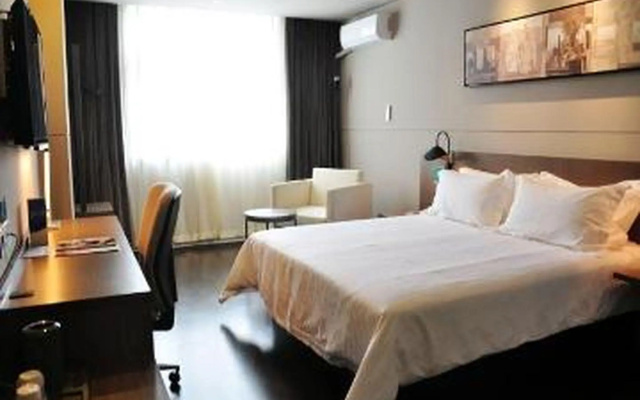 Jinjiang Inn Select East Jianguo Road Xuzhou – Guest Rooms – Xuzhou
