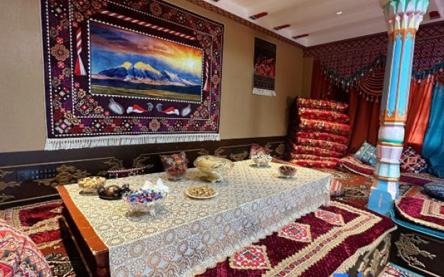 East Search Culture Hotel (Tashan Pamir Tourist Area Qishi Square Branch) – Guest Rooms – Taxkorgan County