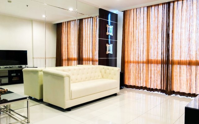 Exclusive 2BR The Via & The Vue Apartment Ciputra World By Travelio