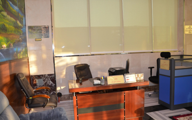 Golden Armada Hotel