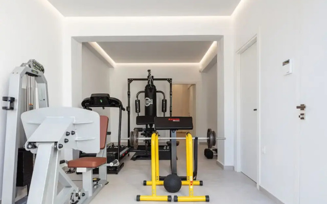 Akonizia Luxury House - With Private Swimming Pool