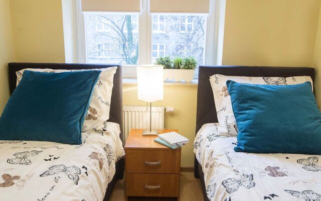 White Lions- Hotel Apartments