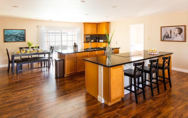 West Ridge by AvantStay