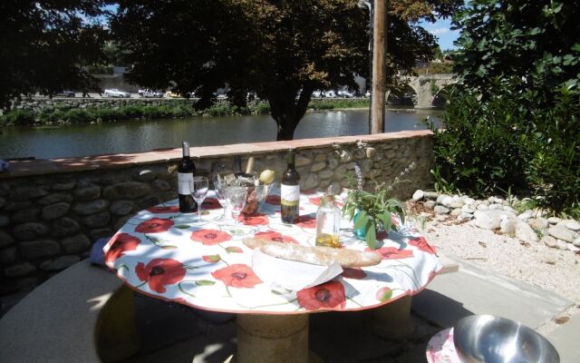 Limoux Riverside Gardens