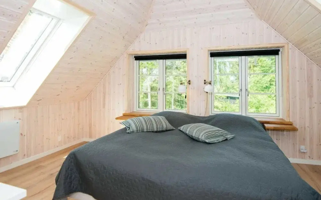 10 Person Holiday Home in Glesborg
