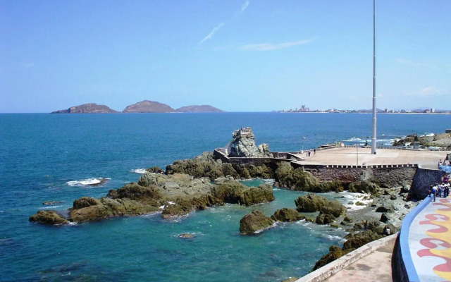 Hotel La Siesta Malecón