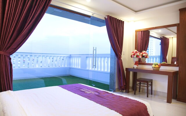 Lavender Danang Hotel