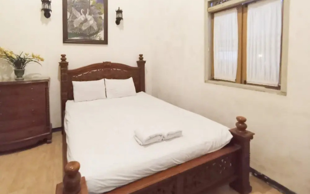 Intayu Homestay RedPartner