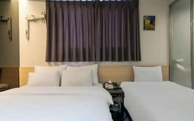 M&Lucky Hotel