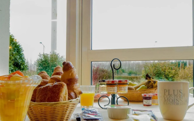 Sure Hotel by Best Western Calais Coquelles Tunnel s/ Manche