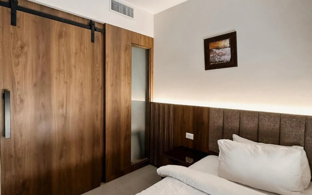 Celino Hotel