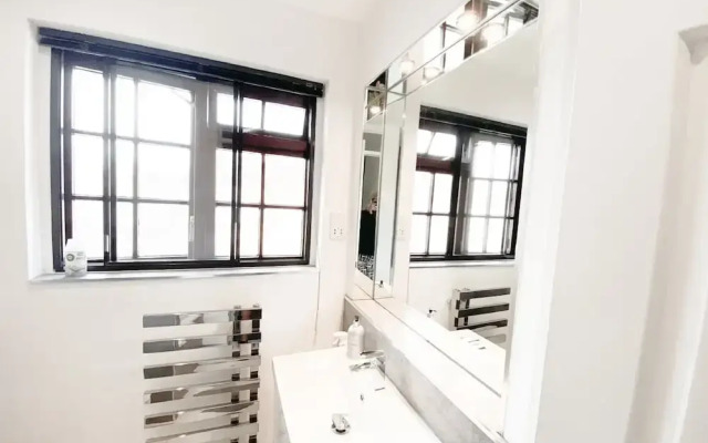 Harbourside House Holiday Home