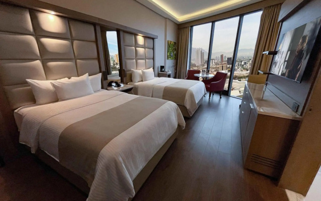 Safi Royal Luxury Metropolitan