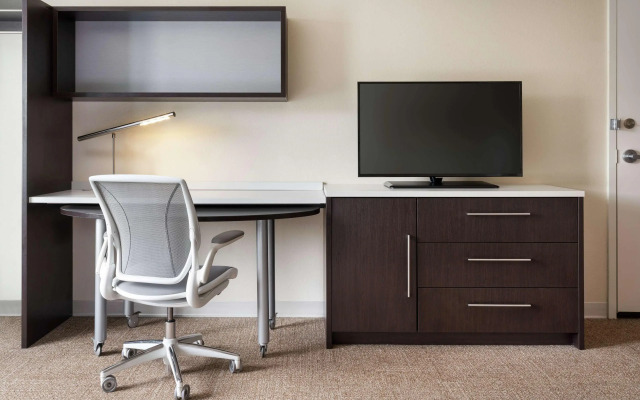 Home2 Suites by Hilton Anchorage / Midtown