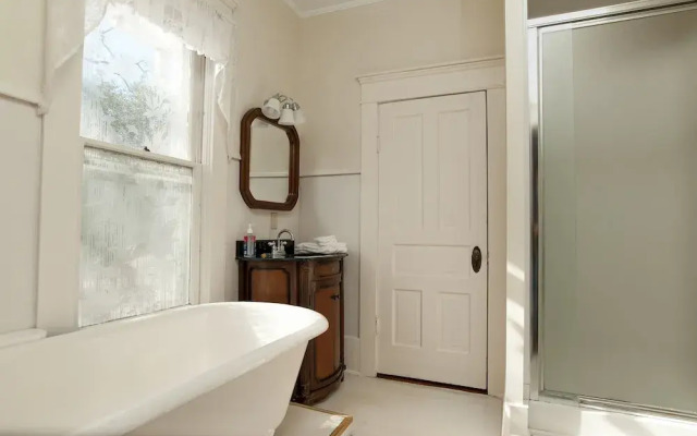 Oaklea Mansion Bed and Breakfast