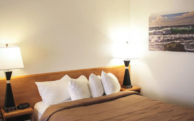 Ramada by Wyndham Arnprior