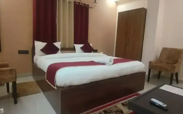 Pavitram Hotel & Banquet