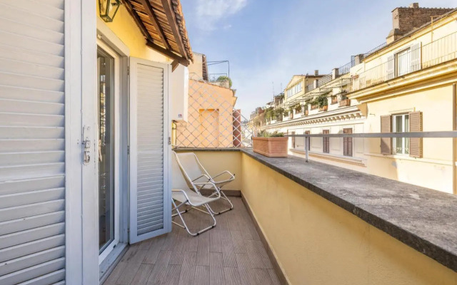 The Right Place 4u Mario de Fiori Apartment