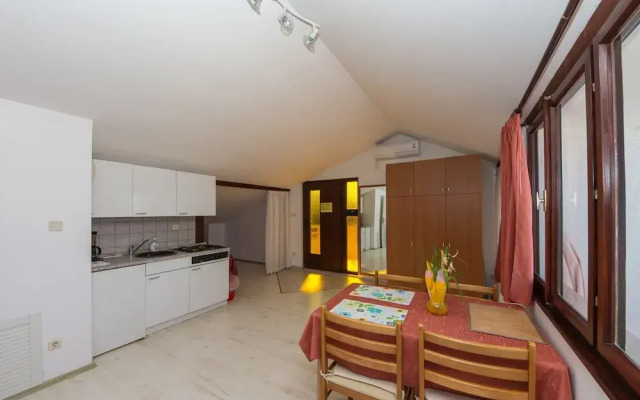 Apartments Lounger Frkovic