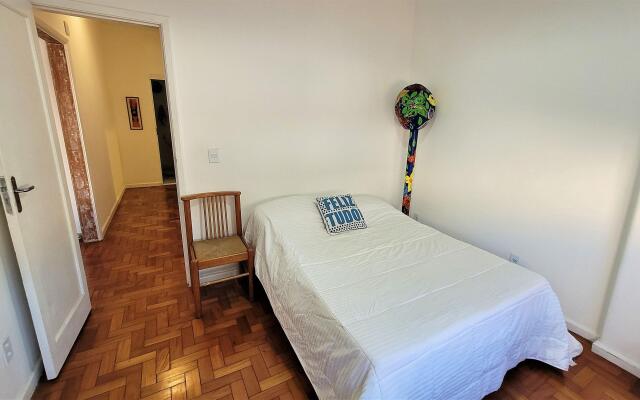 Apartamento 1 Quadra da Praia
