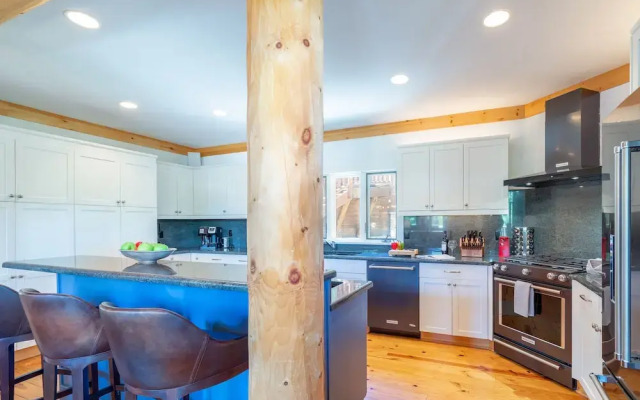 Mountain Melody by Exceptional Stays