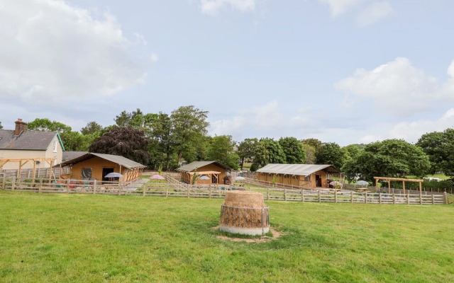 Tilly Bob Lodge