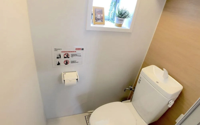 Luana Lea Karate Kaikan Mae