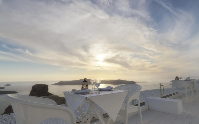 Tholos Resort