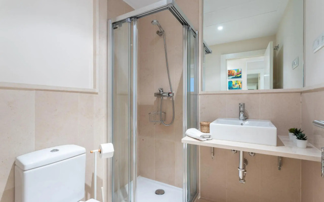 Hoyo 19 Luxury Apartment