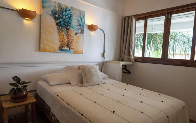 Sayulita Central Hotel