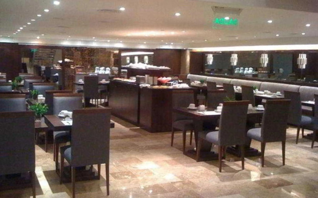 Grand King Hotel