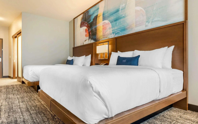 Cambria Hotel Davenport Quad Cities