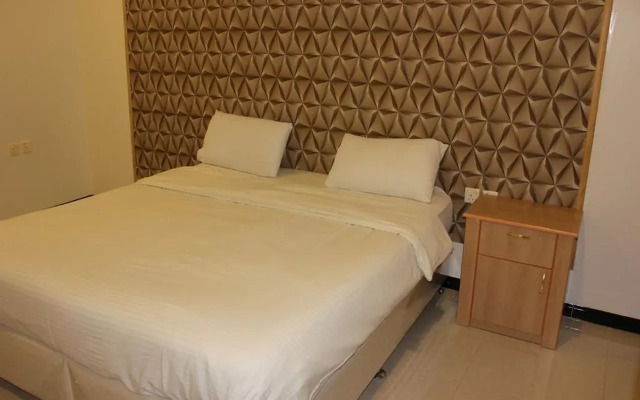 Al Amoria Furnished Apartments 4