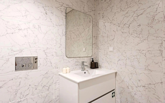 Paraíso -1B w/ AC & Patio by LovelyStay