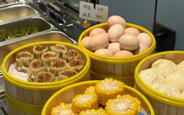 Huanrui Hotel (Loong Boat Race Center) – Meal – Yueyang