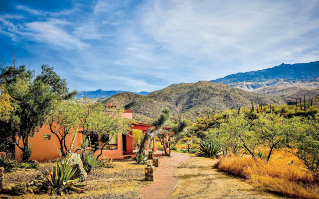 Tanque Verde Ranch