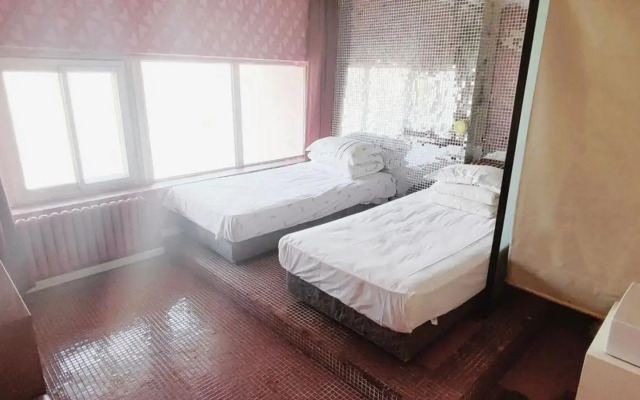 Beijing Vodran Lovers Hotel