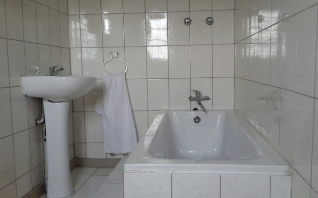 Bogadi B&B