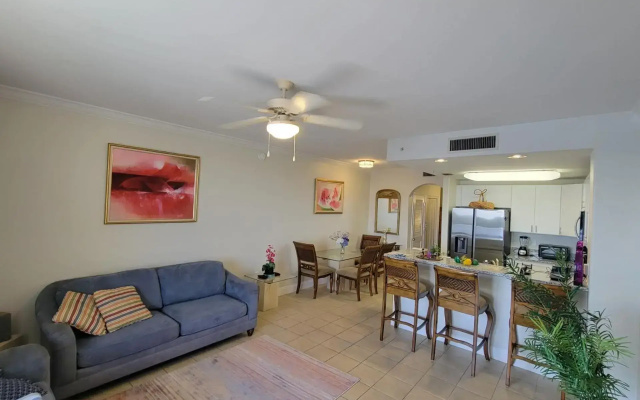 Lakeview Condo Hotel near Disney