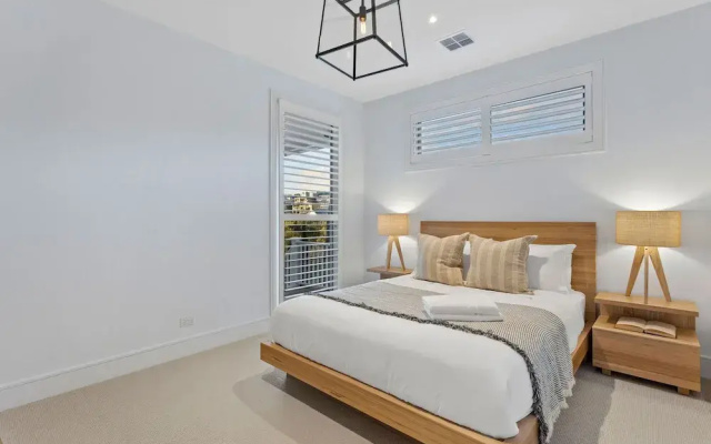 Hamptons Elegance Views Pool Spa