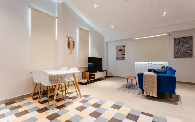 w Phenomenal 1BR w Balcony in Panama