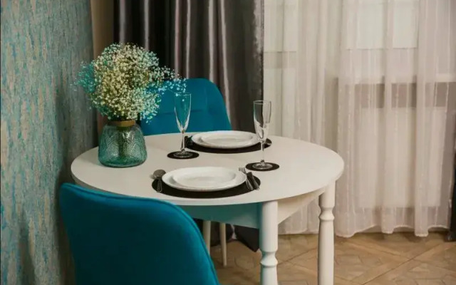 Apartments Aparts Pro Plus on Revolyutsionnaya street, 101B