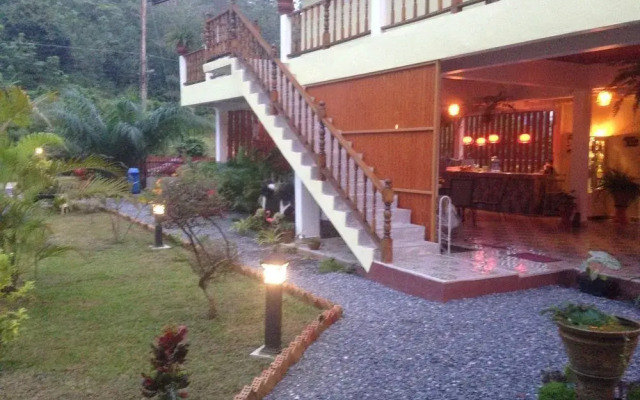 Bed & Breakfast To-Co