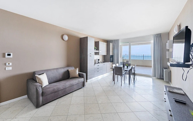 Residenza Miralago - 24 Clodia - Locazione BK